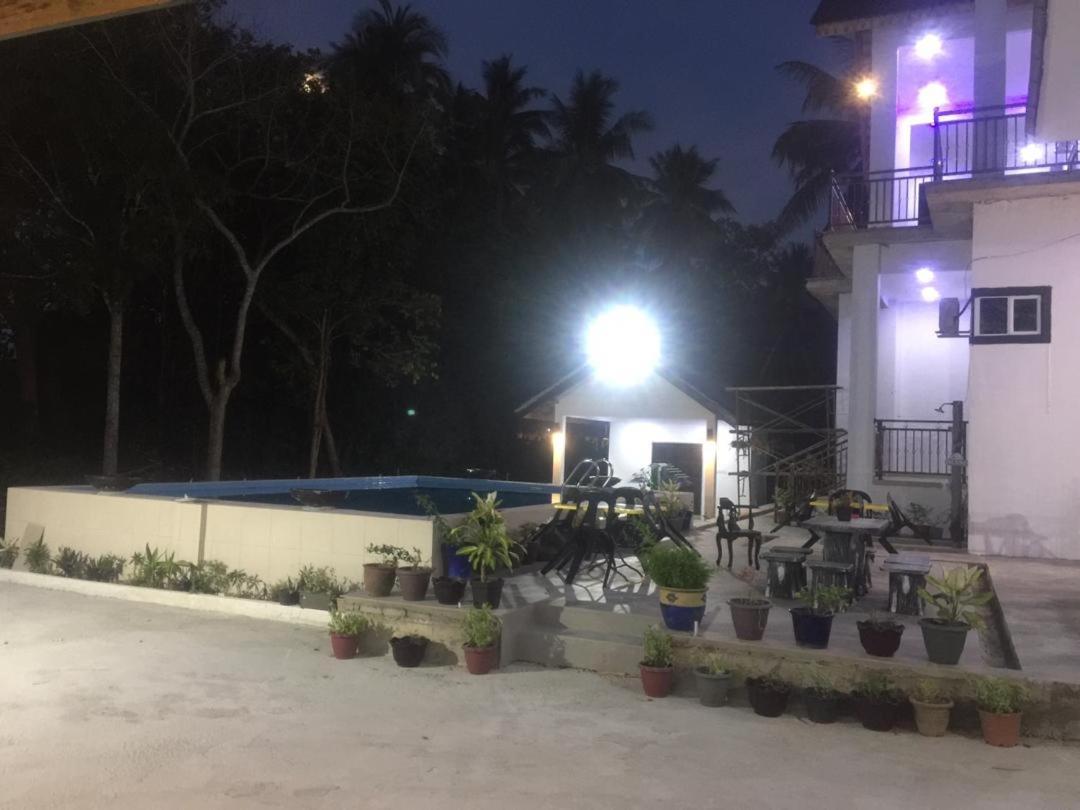 Captain'S Cabin Resort - Naval Heritage كوتا بْهارو المظهر الخارجي الصورة
